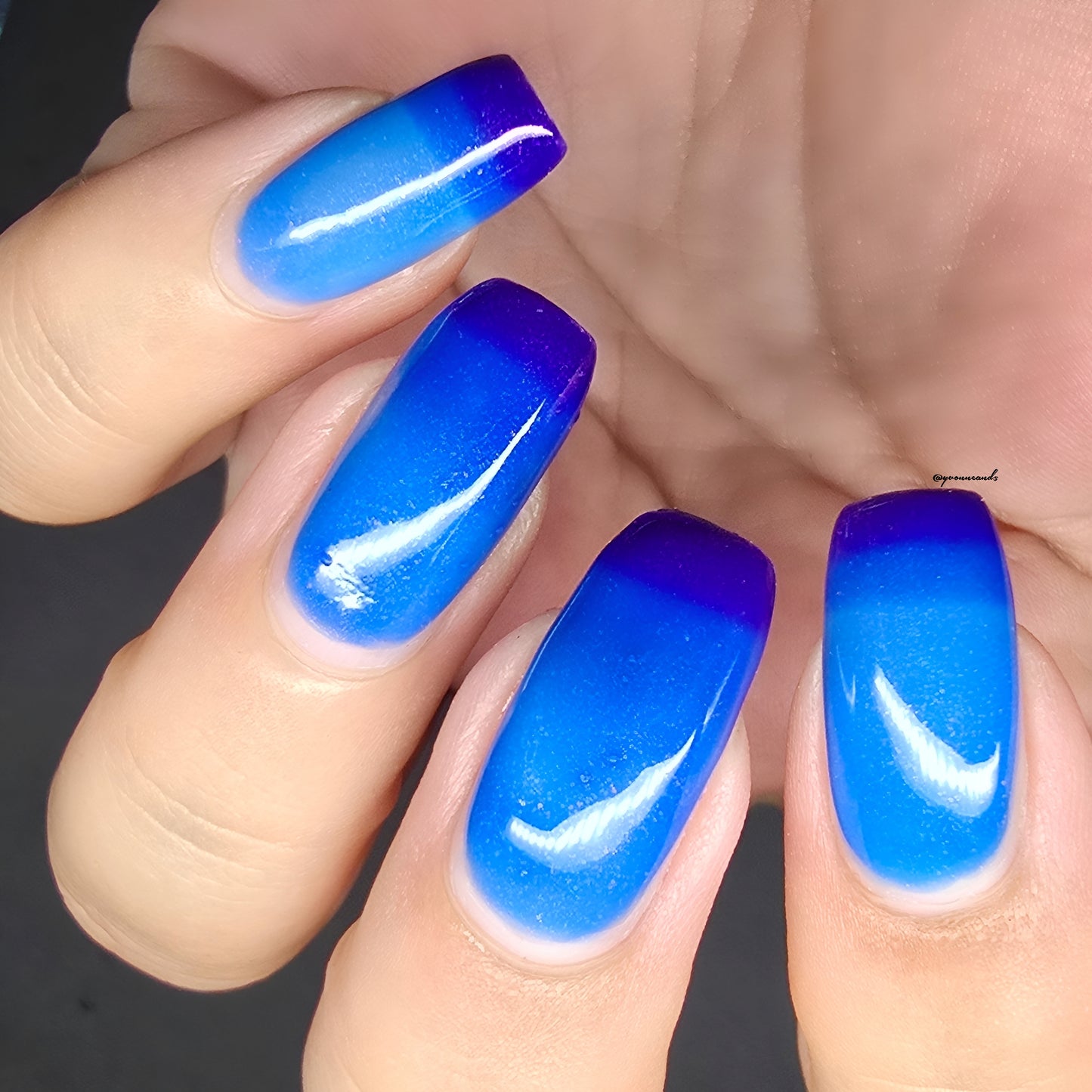 Parrot Polish Isabella Color Changing Thermal Nail Lacquer - Purple/Blue
