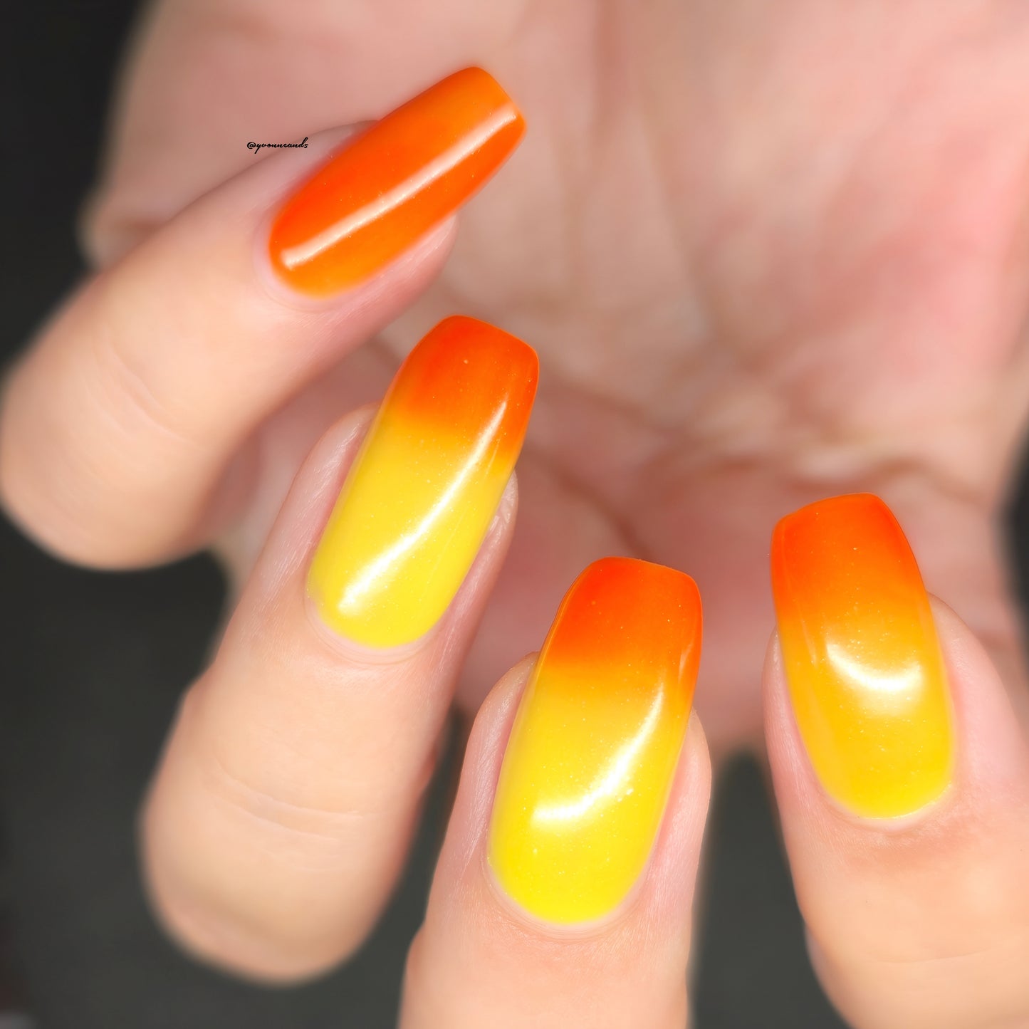 Parrot Polish Citrus Twist Color Changing Thermal Nail Lacquer - Orange/Yellow