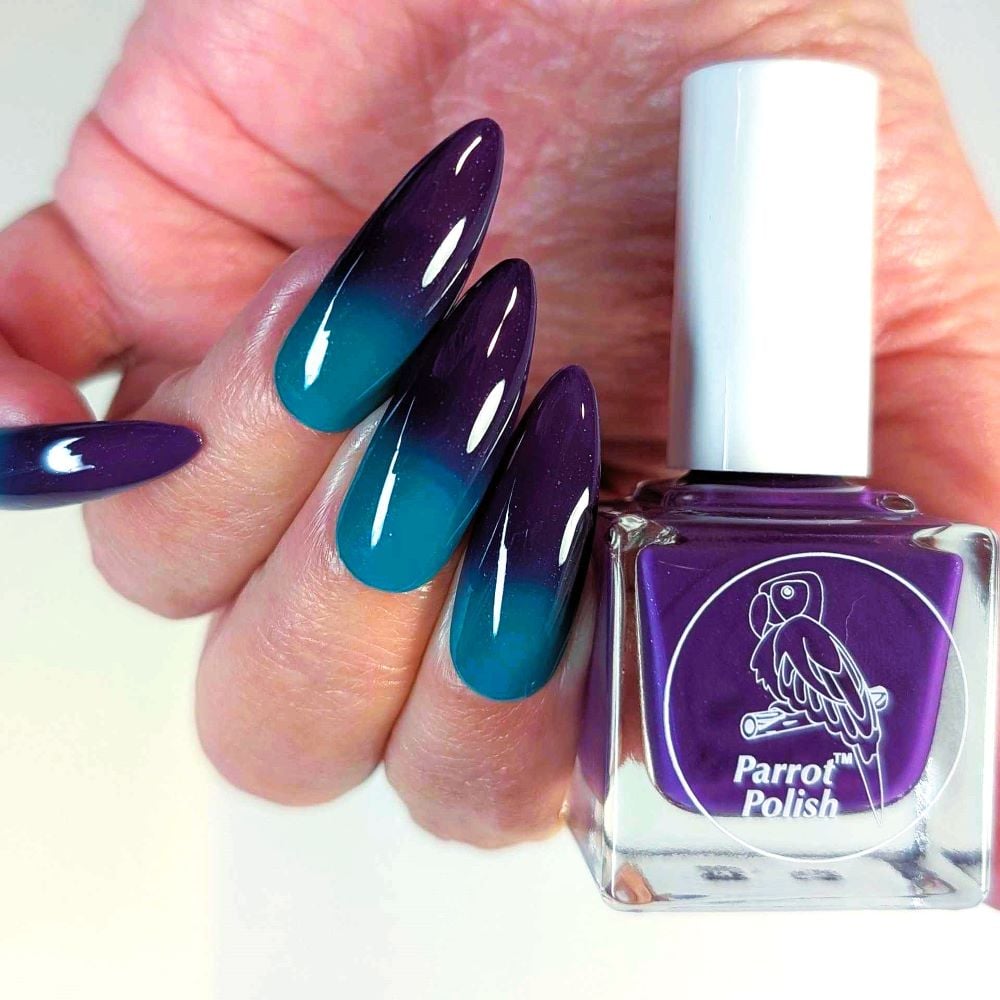 Purple Lilly Explosion Thermal Nail Polish - Purple/ Blue Green