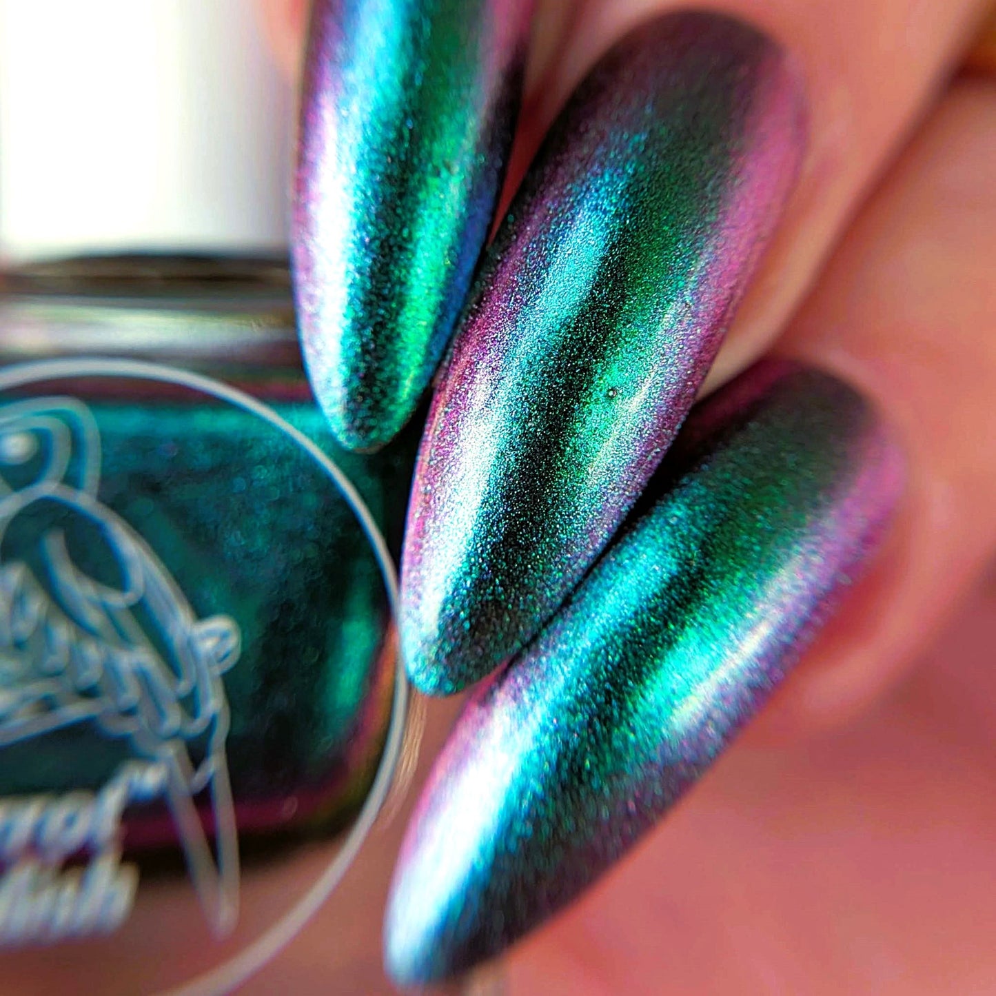 Parrot Polish Scarlett Ultrachrome Nail Lacquer Purple Green, 0.5 Fl Oz