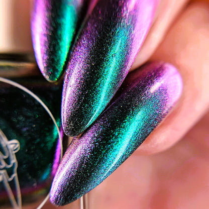 Parrot Polish Scarlett Ultrachrome Nail Lacquer Purple Green, 0.5 Fl Oz