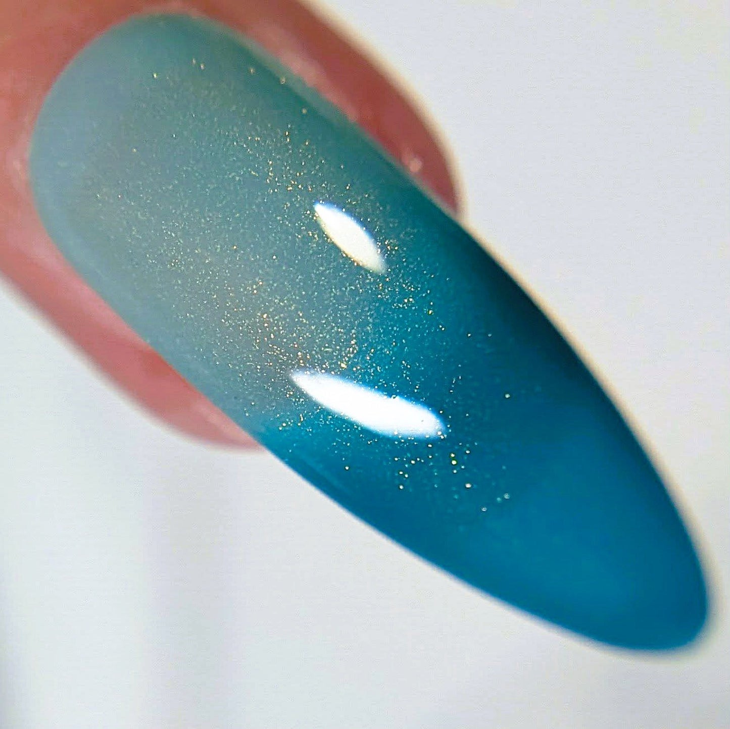 Parrot Polish Fortune Gold Color Changing Thermal Nail Lacquer - Blue/Green/Clear 0.5 Fl oz