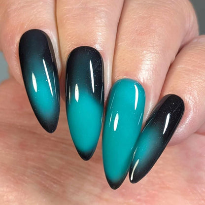 Parrot Polish St.Lucia Thermal Nail Lacquer.  Black/Turquoise