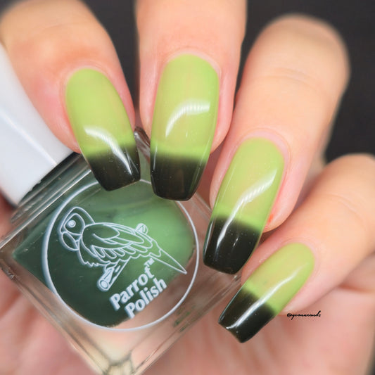 Parrot Polish 4 Leaf Clover Thermal Nail Lacquer Black/Green