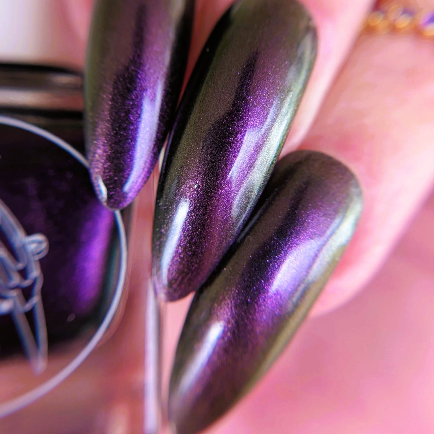 Parrot Polish Louis De Pointe Du Luc Vampire Purple Gold Ultrachrome Nail Lacquer 0.5 Fl oz