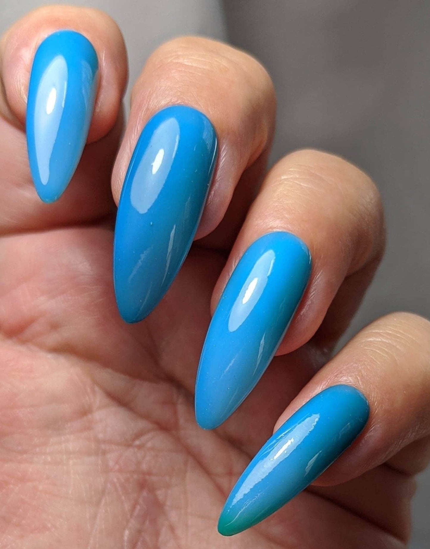 Parrot Polish Ocean Currents Thermal Nail Polish - Green/Blue