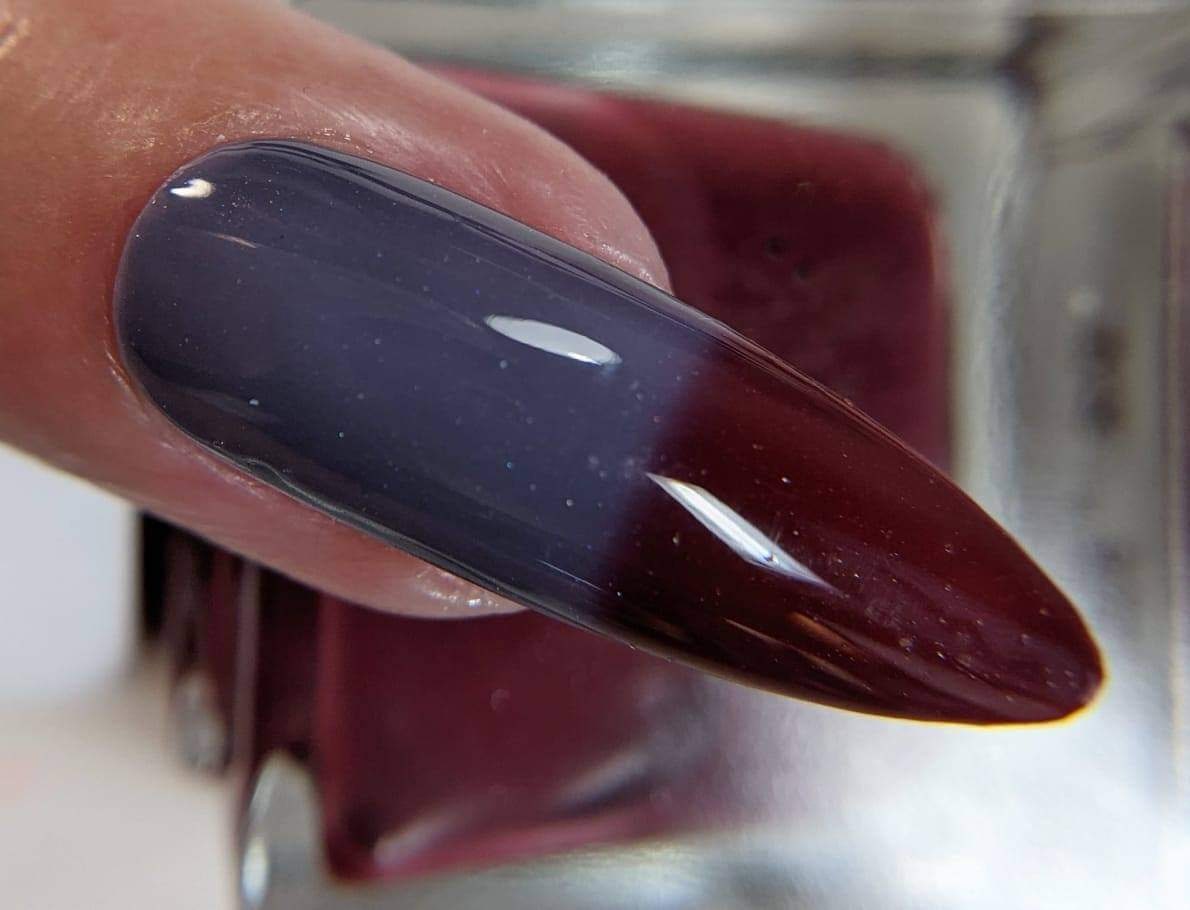 Parrot Polish Red Dragon Thermal Nail Polish - Red/Grey